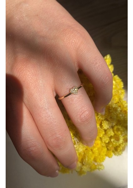 14 Ayar Altın Taşlı Kalp Yüzük