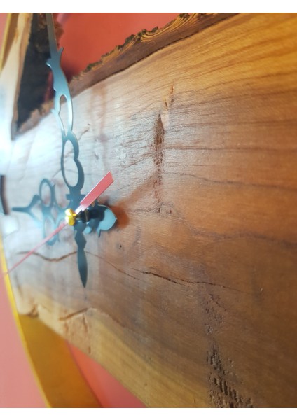 Ahşap Kütük Ferforce Altın Renk Dekoratif Duvar Saati fiyatları