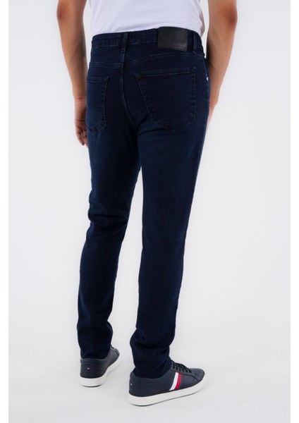 Erkek JEAN-J242302 modelleri