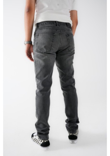 Erkek JEAN-J242302 modelleri