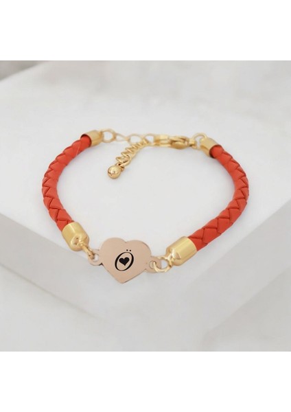 14 Ayar Plakalı Altın Ö Harfine Özel Turuncu Derili Kalp Figürlü Hediye BILEKLIK-434HARF fiyatları