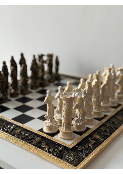 Siyah-Gold Muharebe Satranç Takımı indirimleri