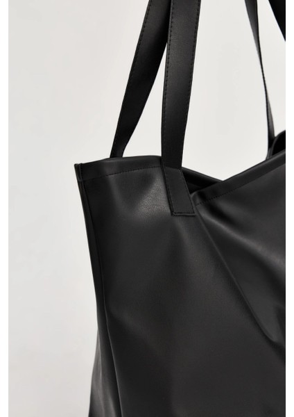 Kadın Siyah Çanta BE709 modelleri