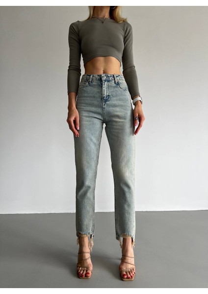 Yüksek Bel Paça Püsküllü Açık Gri Düz Kesim Kadın Jean Pantolon indirimleri