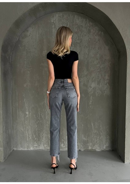 Yüksek Bel Paça Püsküllü Açık Gri Düz Kesim Kadın Jean Pantolon