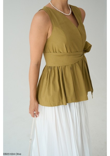 Kolsuz Bağlama Detaylı Poplin Bluz Yeşil