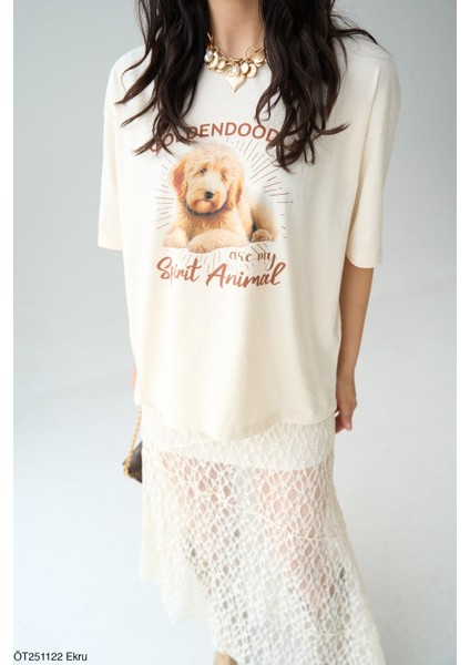 Köpek Grafik Baskılı Oversize T-Shirt Krem fiyatları