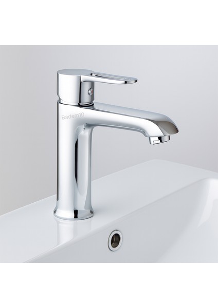 Premium Tek Kollu Aç Kapa Krom Lavabo Bataryası Duvar Tipi Armatür Modern Tasarım Sıcak Soğuk Ayarlı fırsatları