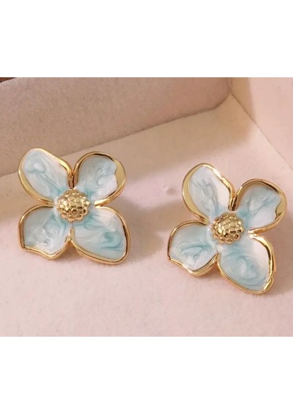 Açık Mavi Çiçek Tasarımlı Küpe | 2.2 cm Zarif Altın Renk Çerçeveli Kulak Aksesuarı