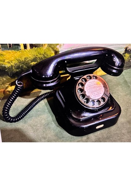 Antika Çevirmeli Metal Telefon