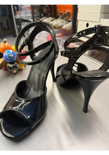 Siyah Rugan Kelebek Model 8,5 cm 13 Pont Topuk Boyu Tango, Dans ve Salon Ayakkabısı fırsatları