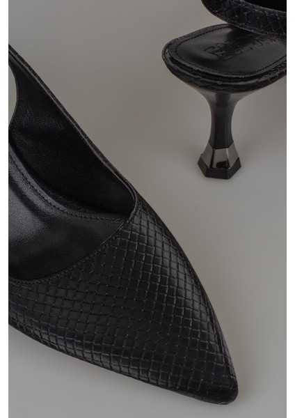 Siyah Arkası Açık Kadın Düz Çizgili Klasik Ayakkabı indirimleri