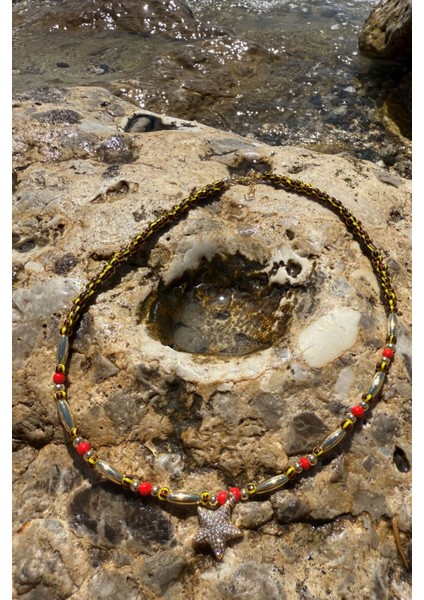 Zirkon Taşlı Yıldız Charm Boncuklu Kolye Kırmızı fiyatları