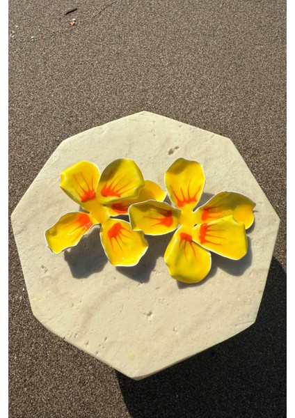 Renkli Maksi Çiçek Küpe Sarı fiyatları