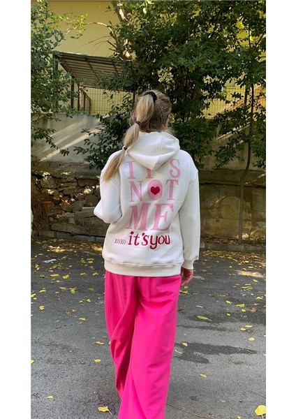 Ekru Kalp Nakışlı Sweat fırsatları