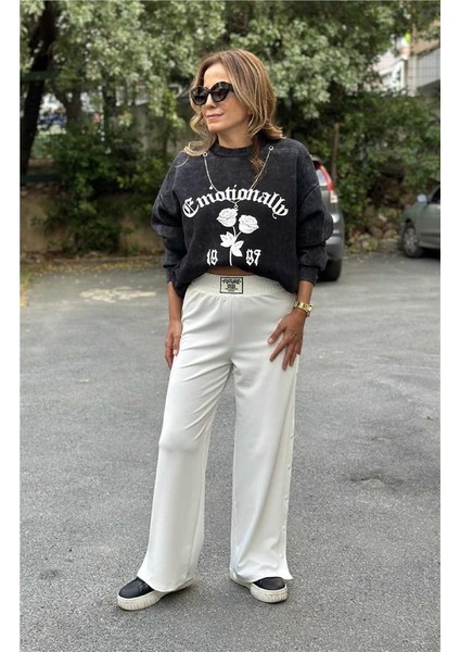 Baskı Detaylı Zincirli Şardonlu Sweat fırsatları