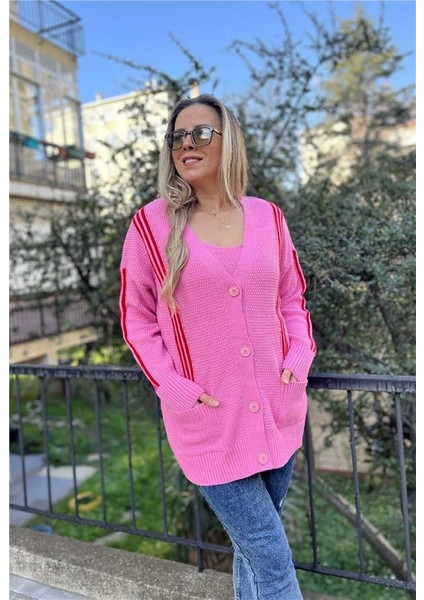 Kırmızı Şeritli Cepli Hırka