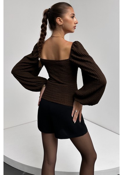 Kare Yaka Balon Kol Bluz indirimleri