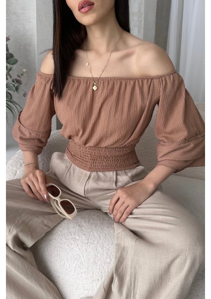 Madonna Yaka Gipeli Bluz