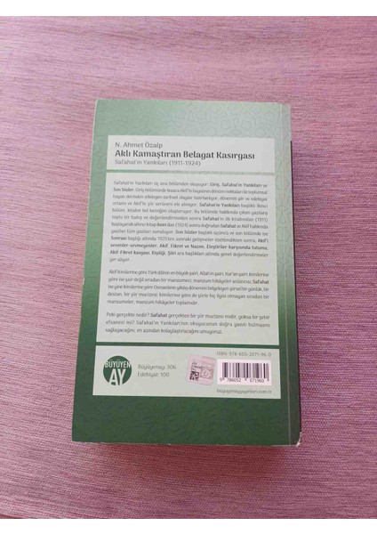 . Ahmet Özalp'in Safahat'tan (1911-1924) Seçmeler Içeren 'atlı Aklı Kamaştıran Belagat Kasırgası - Safahatın Yankıları ( 1911 - 1924 ) 2019 Basim 1,basim 480 Sayfa Cok Temiz Kondisyonda modelleri