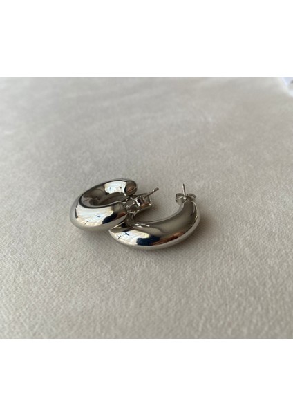 Kadın Gümüş Rengi Bombeli Çelik Halka Küpe modelleri