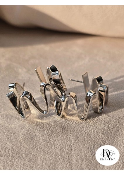 - Zig Loop Kadın Küpe modelleri