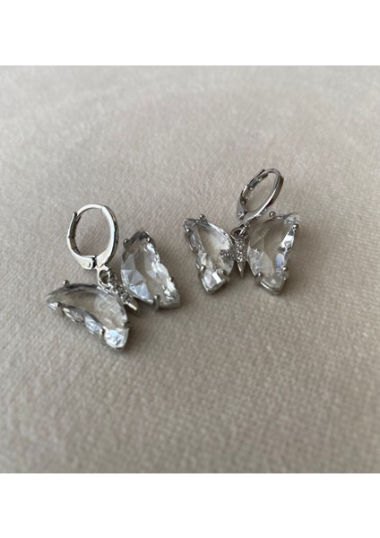 Kadın Gümüş Renk Işıltılı Çelik Kelebek Küpe