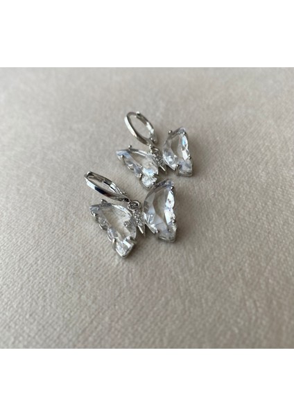 Kadın Gümüş Renk Işıltılı Çelik Kelebek Küpe modelleri