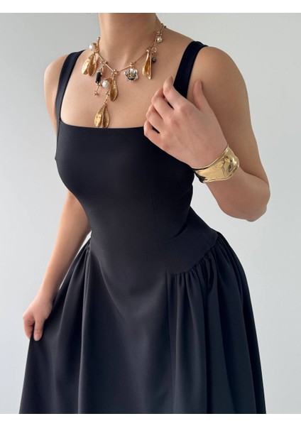 Modestrıa Siyah Kare Yaka Kolsuz A Kesim Elbise