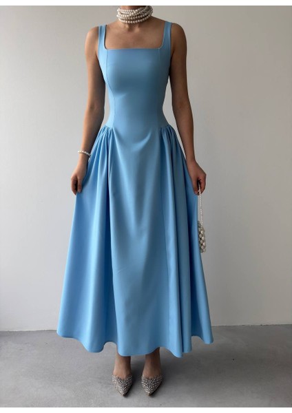 Modestrıa Siyah Kare Yaka Kolsuz A Kesim Elbise fiyatları