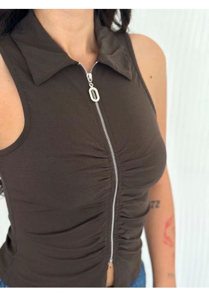 Yakalı Tam Fermuarlı Kolsuz Bluz - Kahverengi