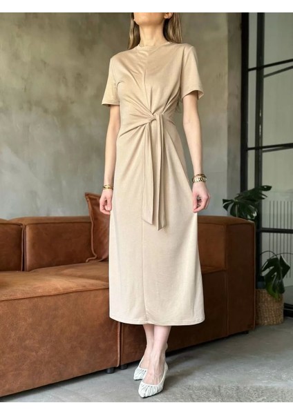 Osy Modal Yumuşak Dokulu Kumaş Yandan Bağlamalı Elbise - Bej