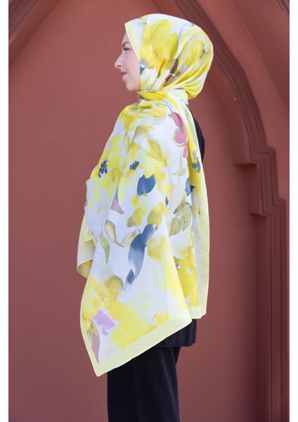 Romantik Sarı Çiçek Desenli Pamuklu Şal