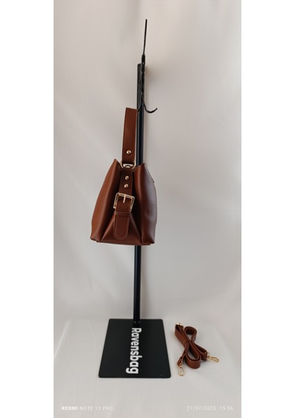 Liva Kemer Detay El ve Omuz Kadın Çanta modelleri