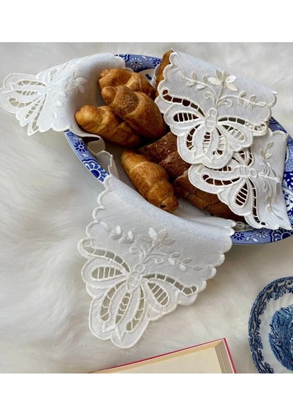 Kelebekli Delik Işi Ekmeklik indirimleri