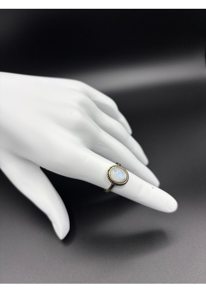 Kenar Işlemeli Oval Doğal Taş Yüzük fiyatları