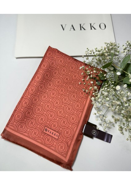 68 x 200 Desenli Twill Ipek Şal - 5490