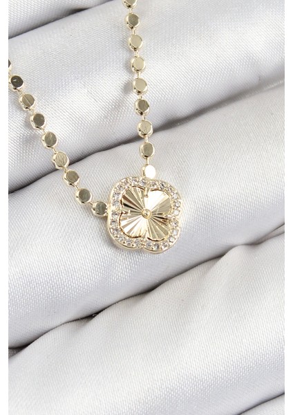 Pirinç Zirkon Taşlı Yonca Model Ezme Zincir Gold Renk Kadın Kolye