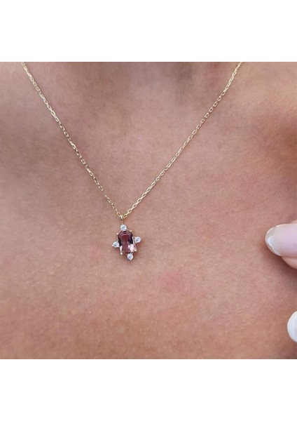 Altın Kolye - 1.25 CT Zultanit 0,25 CT Pırlanta Montorü(Signty)Taşlı Dikdörtgen Tasarım Modern Tarz 14 Ayar Altın Kolye indirimleri