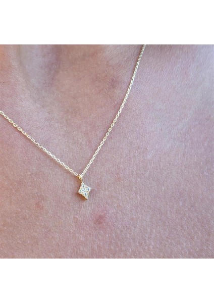 Altın Kolye - Karo Taşlı Minimal Zarif Tarz Gündelik Swarovski Taşlı Tasarım 14 Ayar Altın Kolye fiyatları