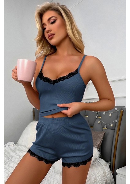 Kadın Lacivert Alt ve Üst Dantel Detaylı Şortlu Gecelik Takımı fırsatları