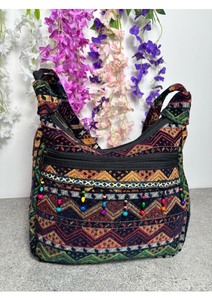 Etnik Desenli Dokuma Kilim Omuz Çantası – Boncuk ve Pul Detaylı Bohem Çanta indirimleri