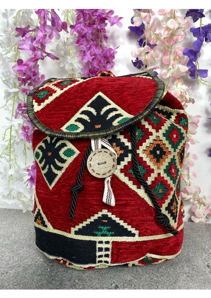 Kırmızı Etnik Desenli Kilim Dokuma Sırt Çantası – Bohem Tarz, Ayarlanabilir Askılı, El Yapımı fiyatları