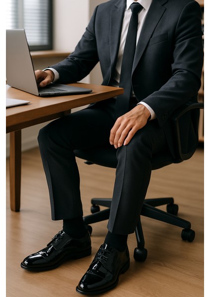 GR0345 Hakiki Antik Rugan Deri Lazerli Üst Kalite Business Erkek Klasik Ayakkabı