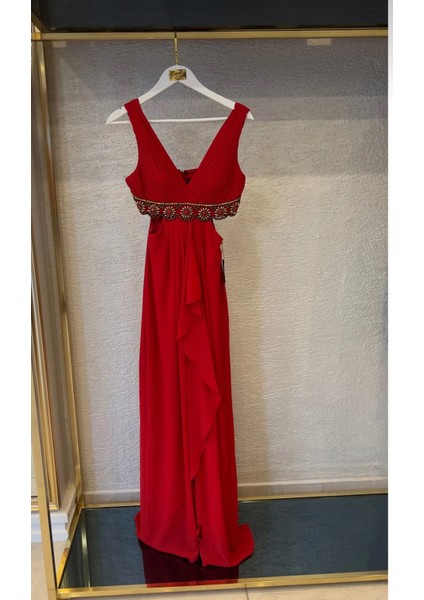 Cut Out Bel Dekolte Boncuk Taş Işleme Yırtmaçlı Abiye Elbise