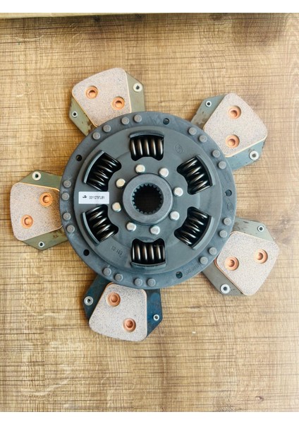 Massey Ferguson 277G-288G Debrıyaj Balatası 12 /5 Ped Bronz /g. Yaylı Agco Marka fiyatları