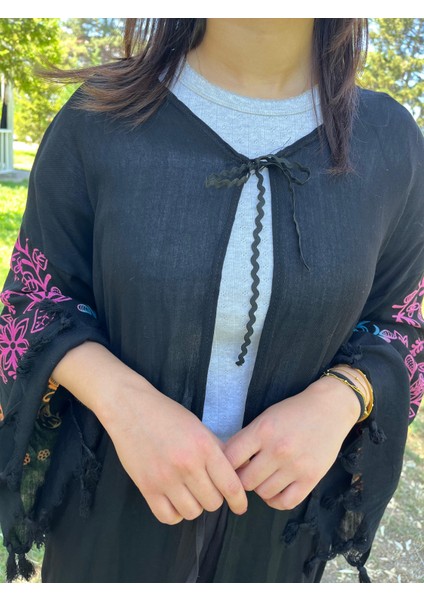 Siyah Renkli Desenli Uzun Kaftan – Pamuklu Püsküllü Plaj ve Günlük Kimono indirimleri
