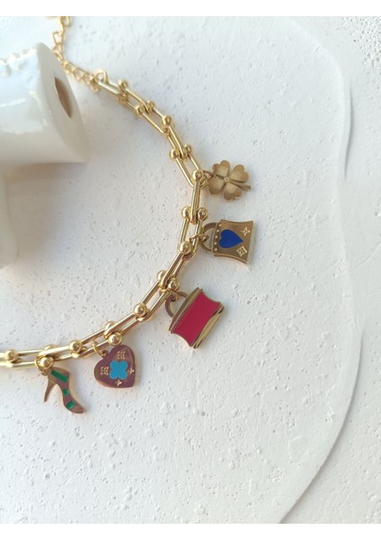 Charmlı T Model Bileklik fiyatları