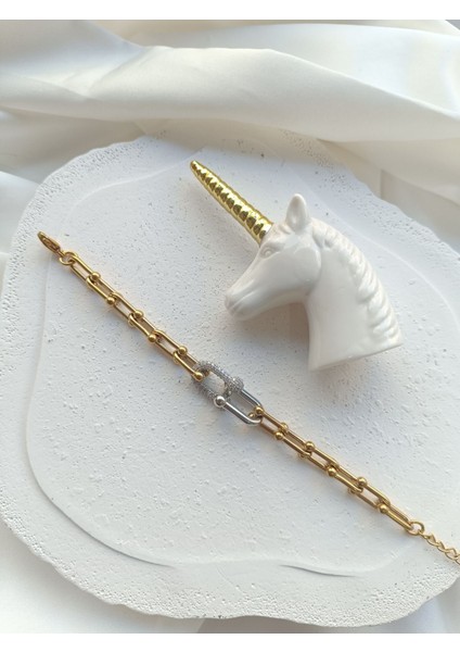 Taşlı T Model Bileklik