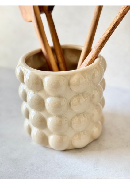 Bej Seramik Vazo ve Kaşıklık, Şık ve Fonksiyonel Ev Dekoru Seçeneği fiyatları